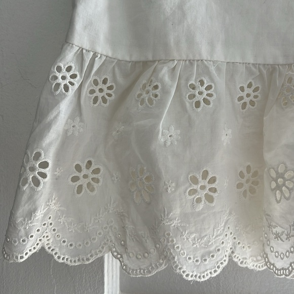 White Tank - Picture 2 of 4